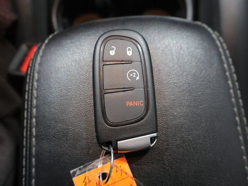 Used 2020 Jeep Cherokee Latitude Lux w/ Quick Order Package 26H Lux AWD/4WD image 26