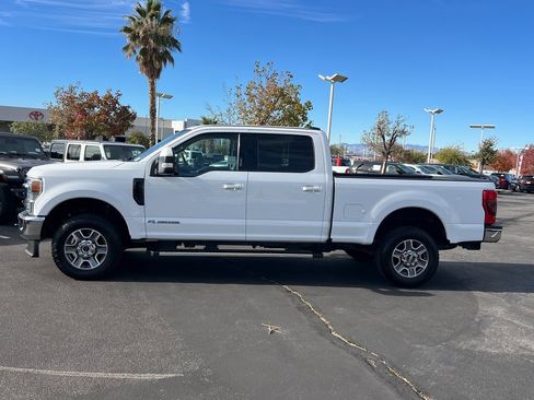 Used 2022 Ford F250 Lariat w/ Lariat Value Package image 3