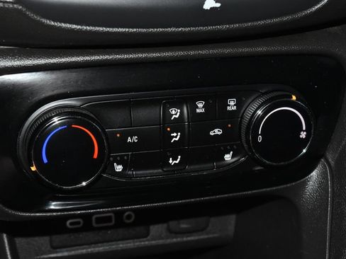 Used 2020 Buick Encore GX Preferred w/ Sport Touring Package FWD image 12