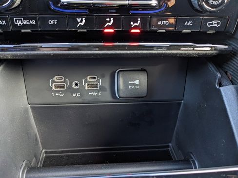 New 2025 Jeep Grand Cherokee L Laredo image 28