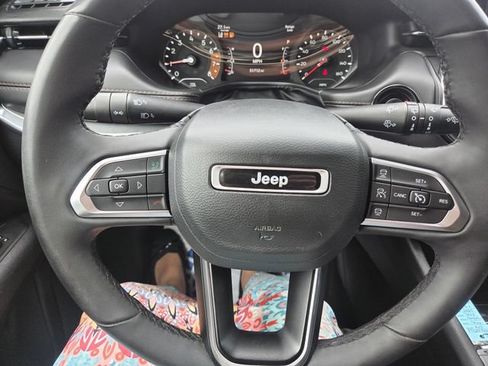 Used 2023 Jeep Compass Limited AWD/4WD image 28