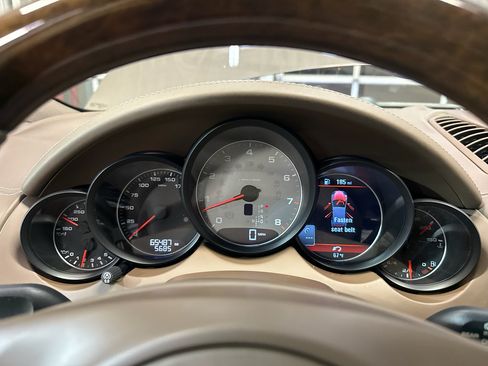 Used 2012 Porsche Cayenne S AWD/4WD image 21