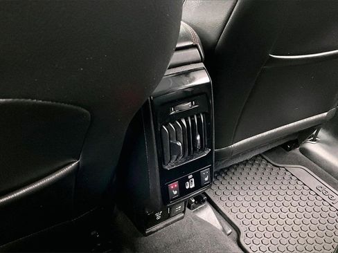 Used 2022 Jeep Compass Trailhawk w/ Trailhawk Elite Group image 33