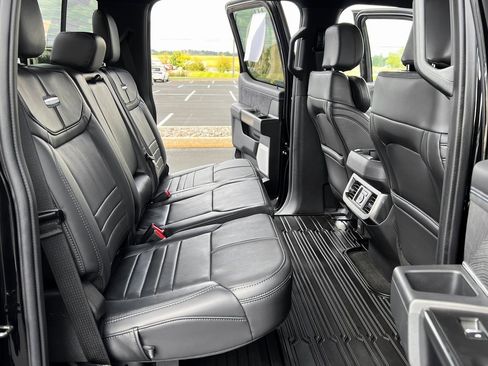 Used 2025 Ford F250 Platinum image 21