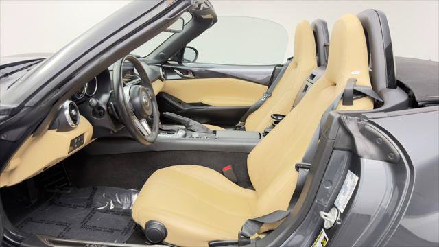Used 2016 MAZDA MX-5 Miata Grand Touring RWD image 14