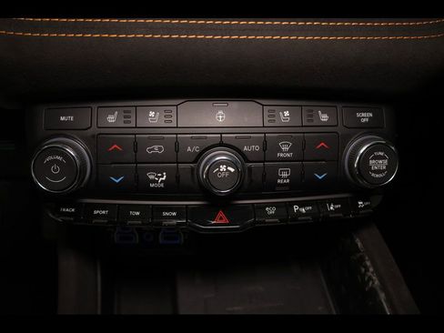 Used 2023 Dodge Durango R/T w/ Hemi Orange Plus Package AWD/4WD image 28