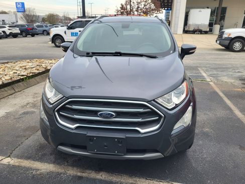 Used 2020 Ford EcoSport Titanium image 2
