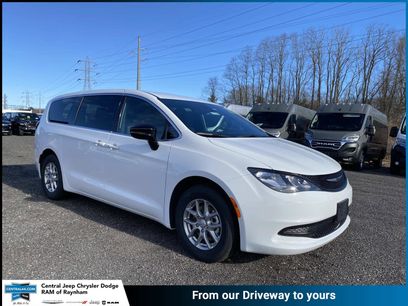 New 2026 Chrysler Voyager LX