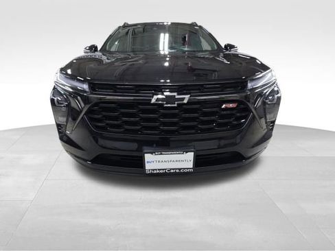 Used 2024 Chevrolet Trax RS w/ Driver Confidence Package image 2