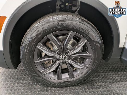 Used 2022 Volkswagen Tiguan SE image 8