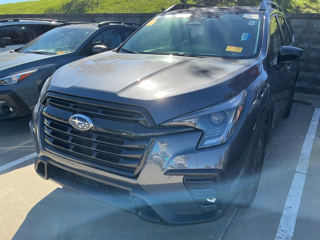 Used 2024 Subaru Outback Limited AWD/4WD image 3
