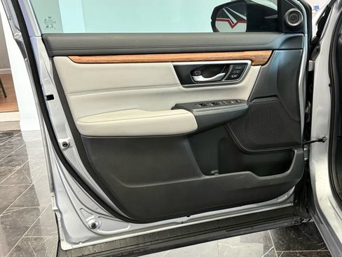 Used 2022 Honda CR-V Touring image 7