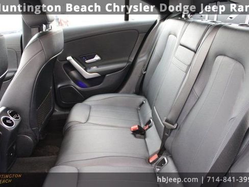 Used 2025 Mercedes-Benz CLA 250 image 32