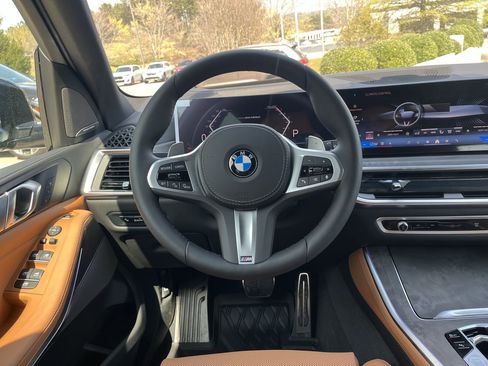 Used 2026 BMW X5 xDrive40i w/ M Sport Package AWD/4WD image 21