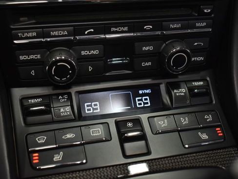 Used 2015 Porsche Boxster GTS image 18