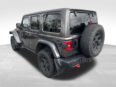 Used 2018 Jeep Wrangler Unlimited Rubicon w/ Uconnect 4C Nav & Sound Group AWD/4WD image 3