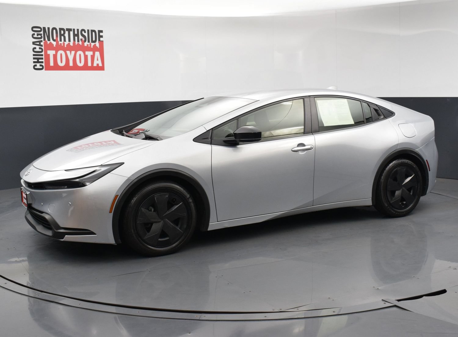 Used 2023 Toyota Prius LE FWD image 8