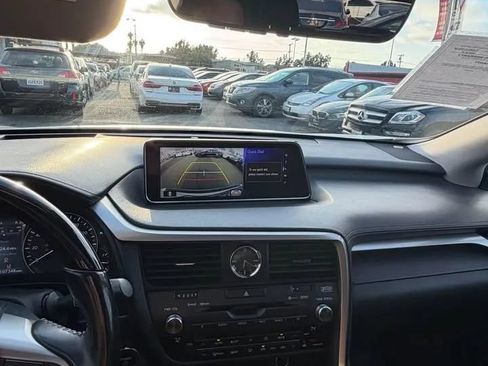 Used 2018 Lexus RX 450hL Luxury w/ Accessory Package AWD/4WD image 8