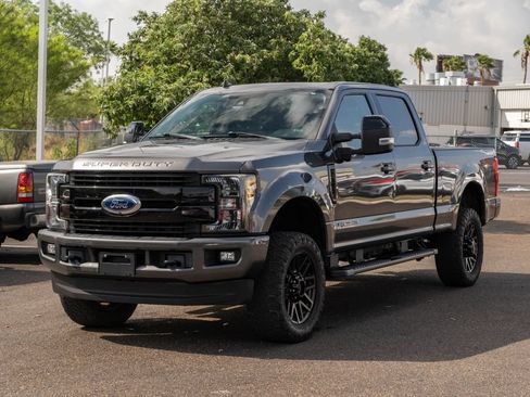 Used 2019 Ford F250 Lariat w/ Lariat Ultimate Package AWD/4WD image 3