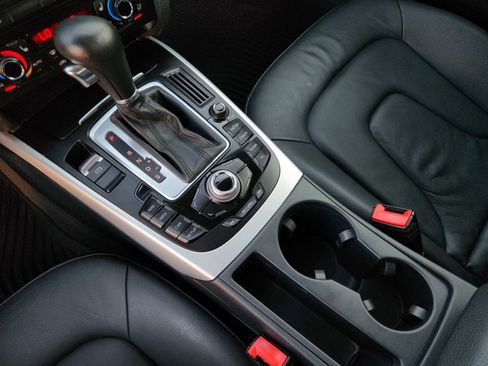 Used 2009 Audi A4 2.0T Premium Plus image 11