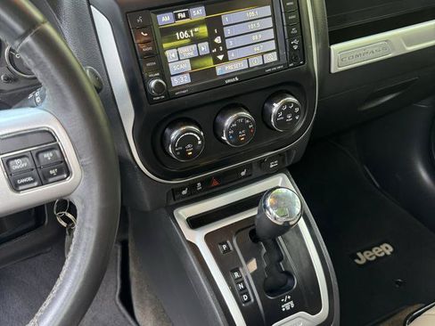 Used 2016 Jeep Compass High Altitude FWD image 11