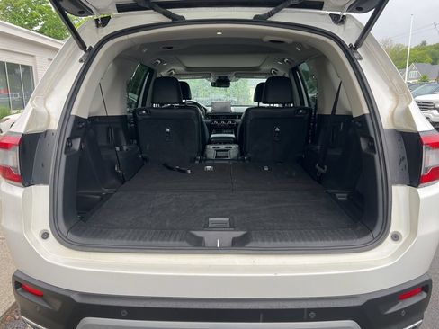 Used 2023 Honda Pilot Touring image 38
