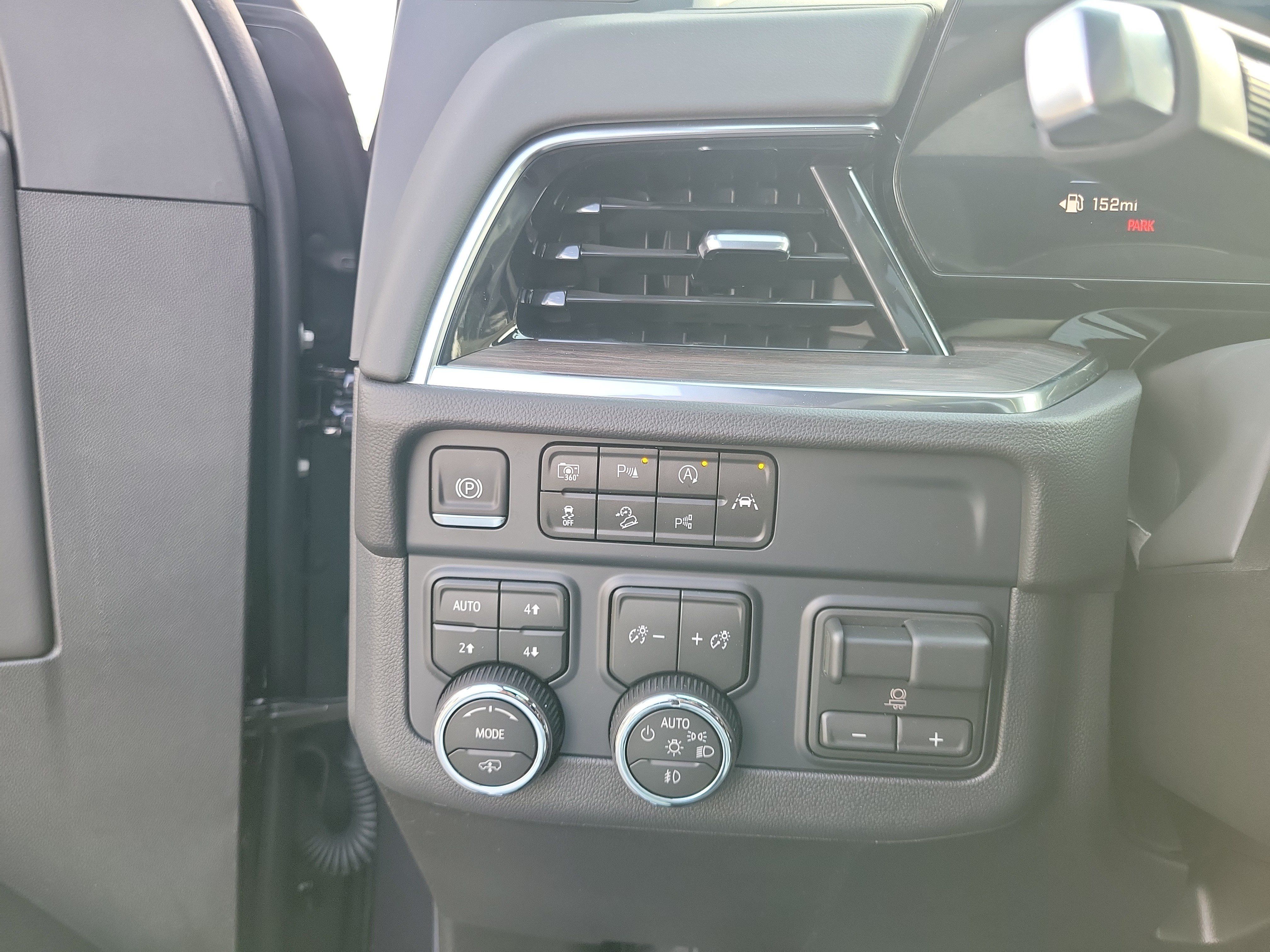 New 2026 Chevrolet Tahoe Z71 w/ Z71 Off-Road Package AWD/4WD image 21