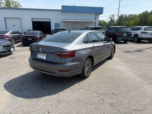 Used 2019 Volkswagen Jetta SE FWD image 5