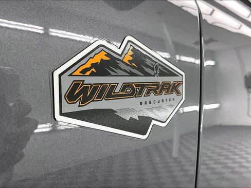 Certified 2023 Ford Bronco Wildtrak AWD/4WD image 8