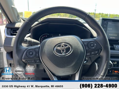 Used 2020 Toyota RAV4 Limited AWD/4WD image 21