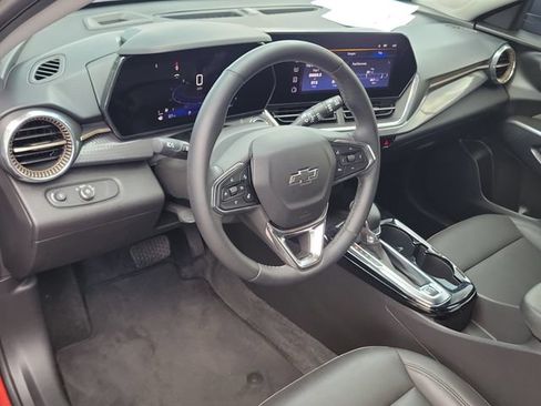 Certified 2024 Chevrolet Trax ACTIV w/ Sunroof Package FWD image 20