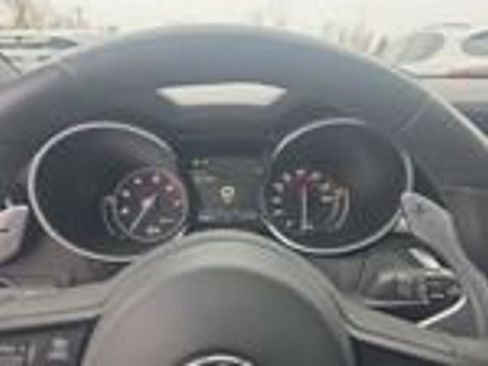 Used 2023 Alfa Romeo Stelvio Veloce image 12