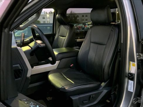 Used 2020 Ford F250 Lariat image 7