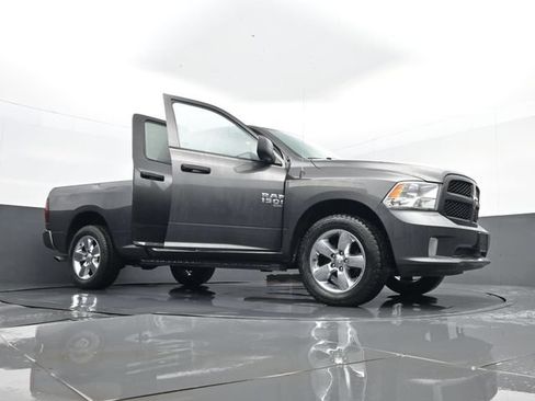 Used 2019 RAM 1500 Express w/ Express Value Package AWD/4WD image 30