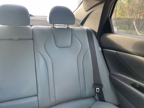 Used 2025 Hyundai Elantra Limited image 35