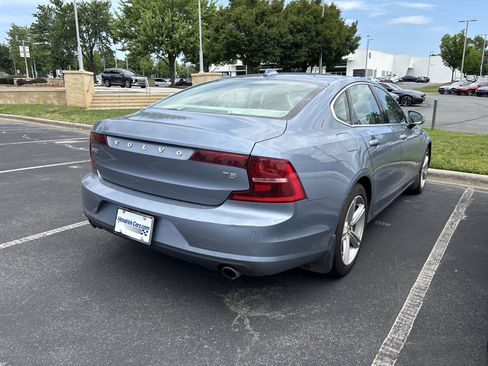 Used 2017 Volvo S90 T5 Momentum w/ Convenience Package FWD image 25