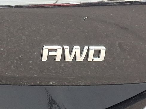 Used 2023 Chevrolet Equinox LS w/ LS Convenience Package image 29