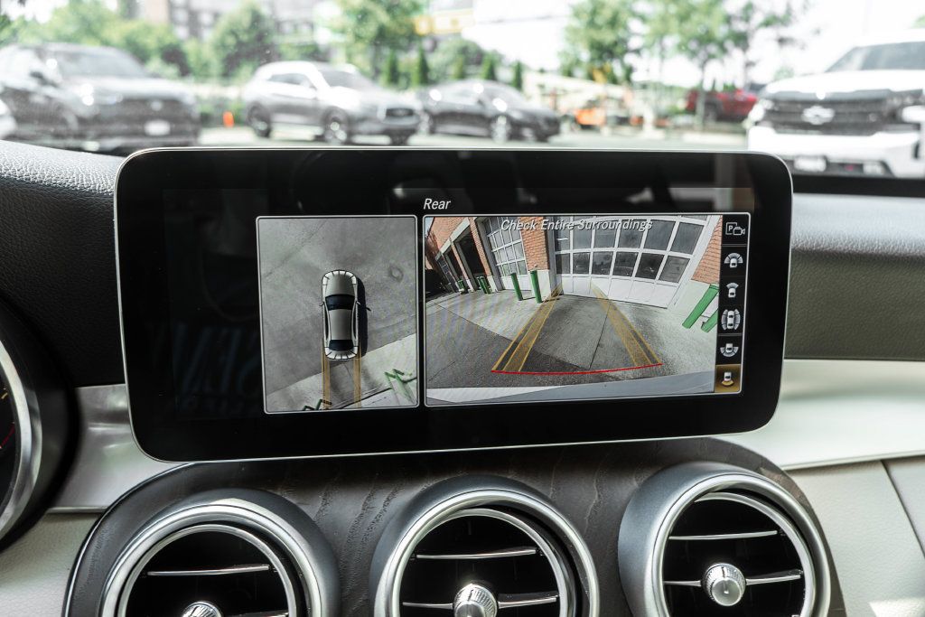 Used 2021 Mercedes-Benz C 300 4MATIC Sedan image 9