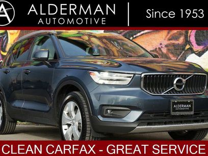 Used 2021 Volvo XC40 T5 Momentum w/ Premium Package
