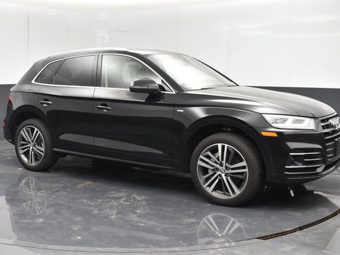 Used 2020 Audi Q5 e Prestige w/ Prestige Package AWD/4WD image 10