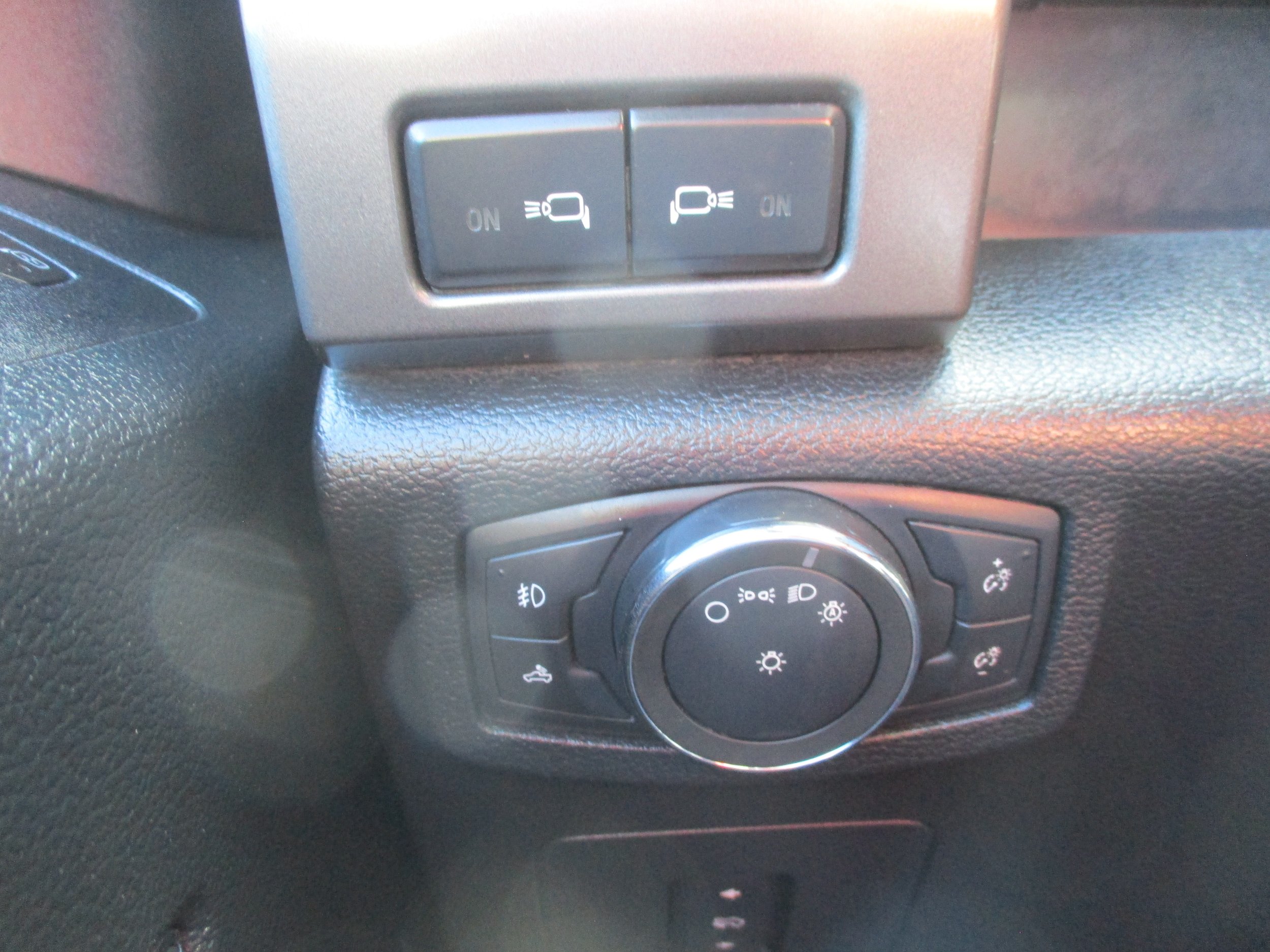Used 2016 Ford F150 XLT w/ Equipment Group 302A Luxury AWD/4WD image 19