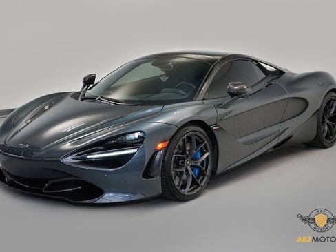 Used 2020 McLaren 720S Spider image 3