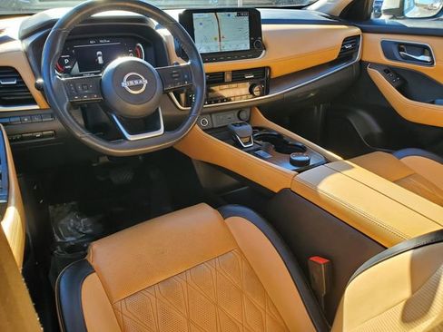 Certified 2023 Nissan Rogue Platinum w/ Platinum Premium Package image 13