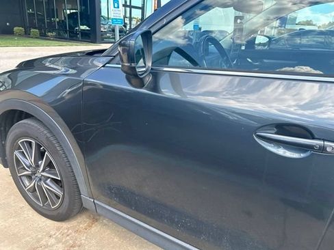 Used 2018 MAZDA CX-5 Touring w/ Preferred Equipment Package AWD/4WD image 36