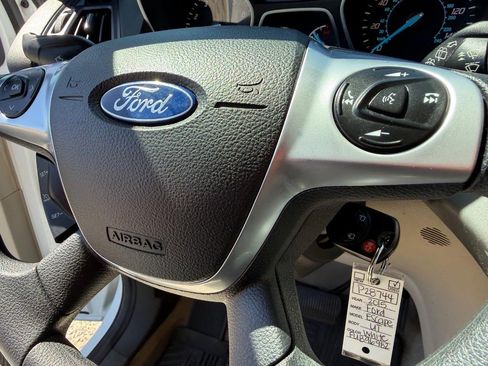Used 2015 Ford Escape SE AWD/4WD image 29