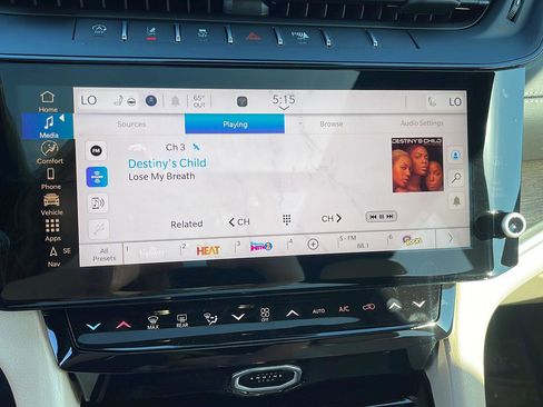 New 2026 Jeep Grand Cherokee L Limited w/ Luxury Tech Group II AWD/4WD image 17