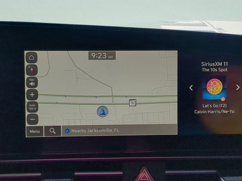 New 2025 Hyundai Elantra SEL FWD image 19