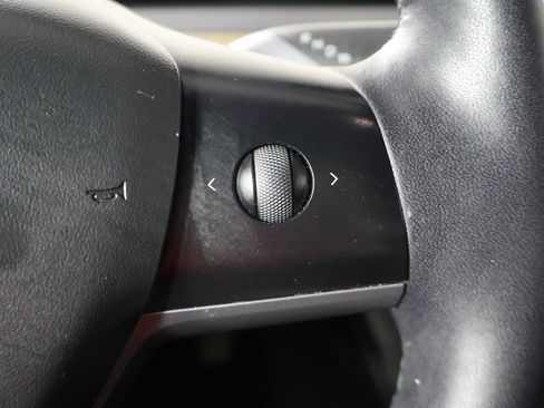 Used 2021 Tesla Model 3 Long Range AWD/4WD image 40