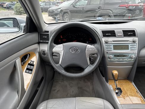 Used 2007 Toyota Camry V6 FWD image 10