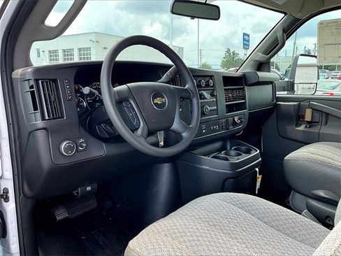 New 2025 Chevrolet Express 3500 w/ Power Convenience Package image 8
